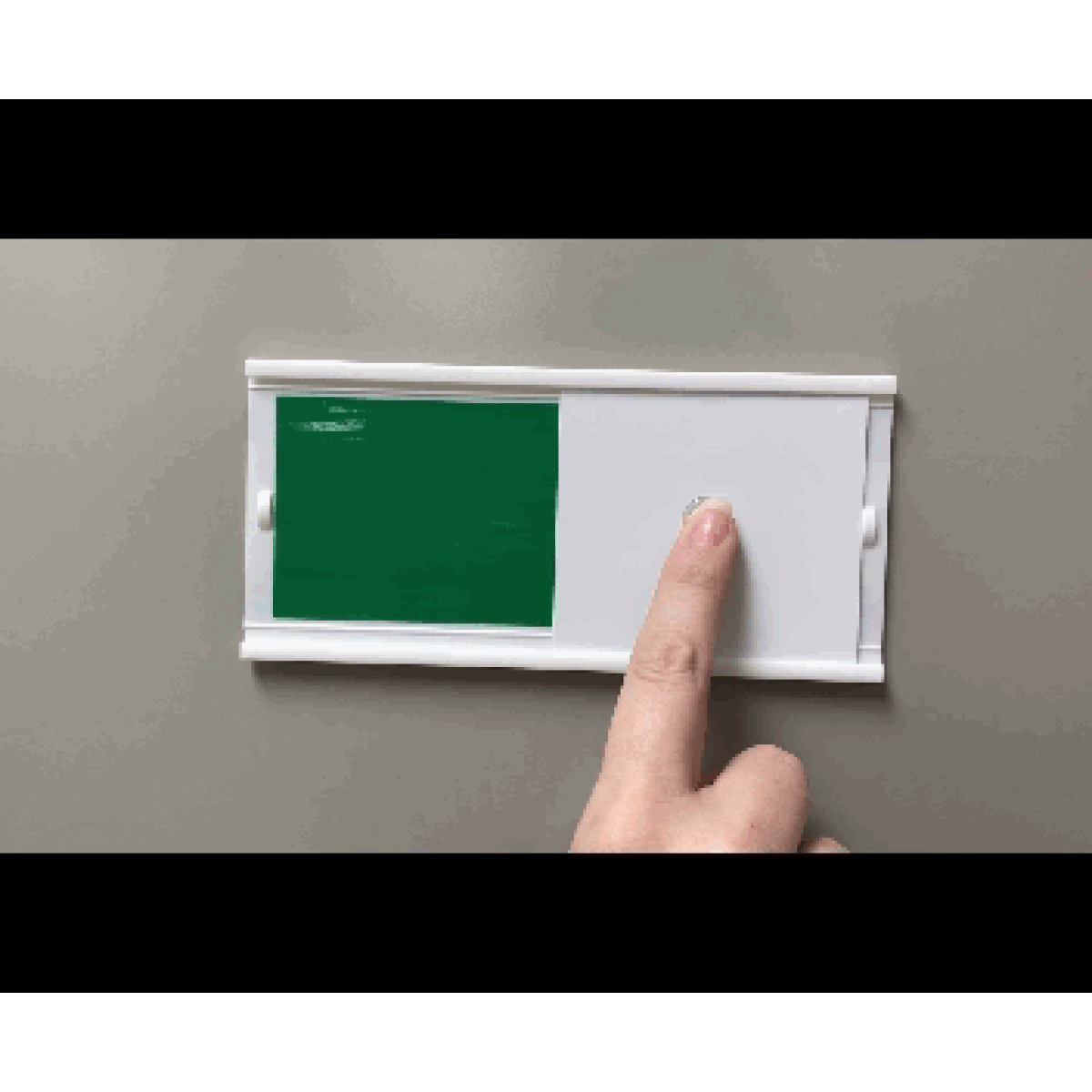 magnetic status indicator