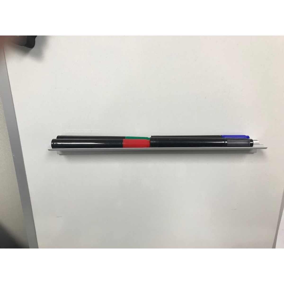 Magnetic Marker Traywith Markers