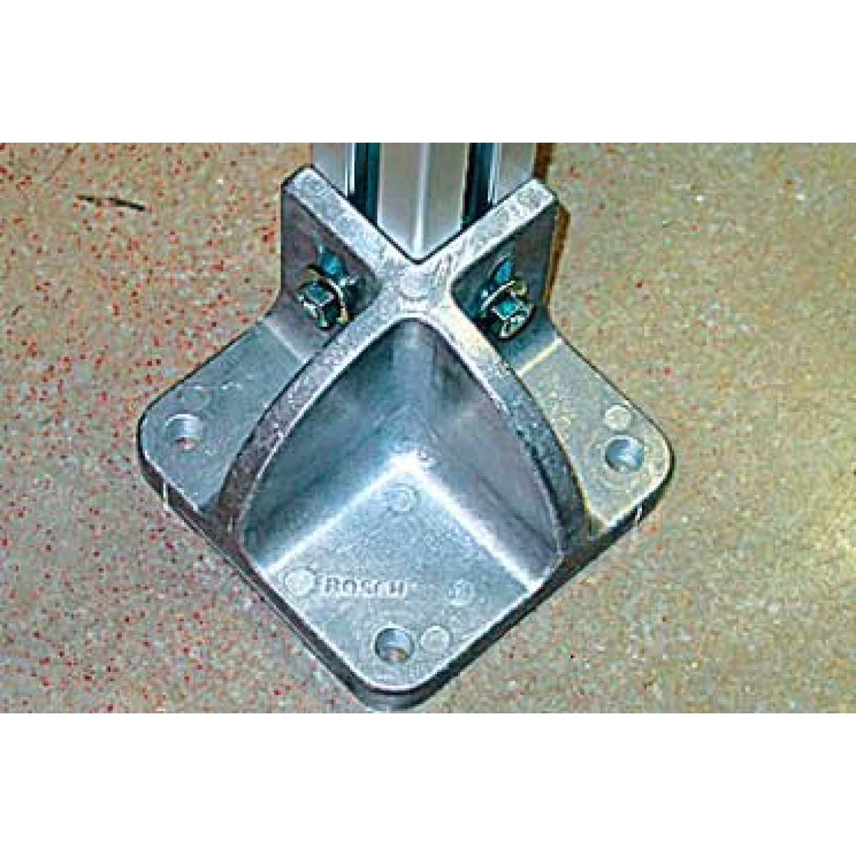 team center leg floor mount close-up
